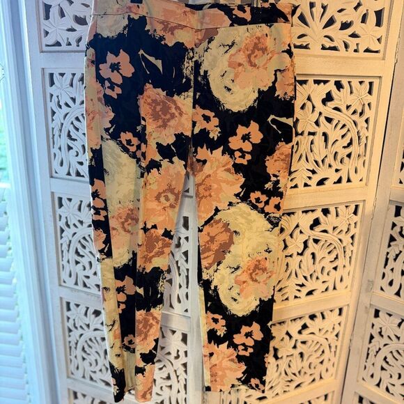 Talbots Pants - NWT Talbots Pink/Black Floral Chatham Tapered Leg Pants Sz 10P